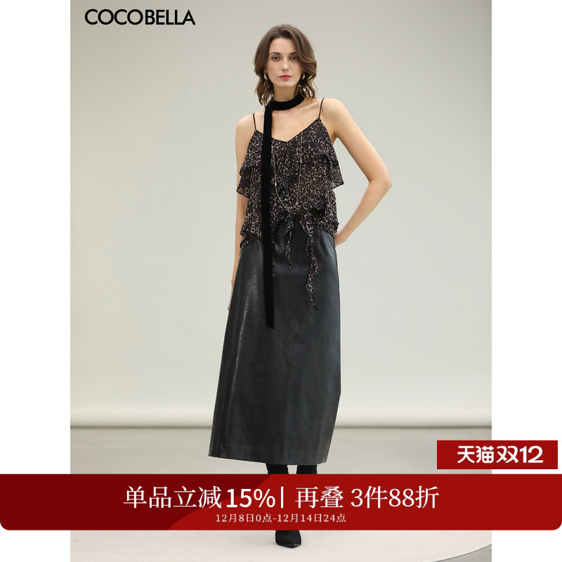 开叉美学高智黑色皮裙