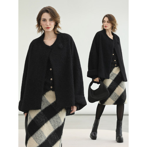 仿羊驼长绒休闲呢子大衣