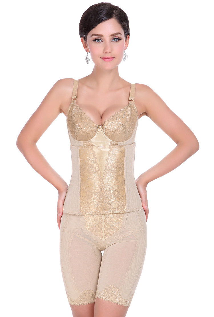 Corset luxueux en soie - Ref 673841 Image 3