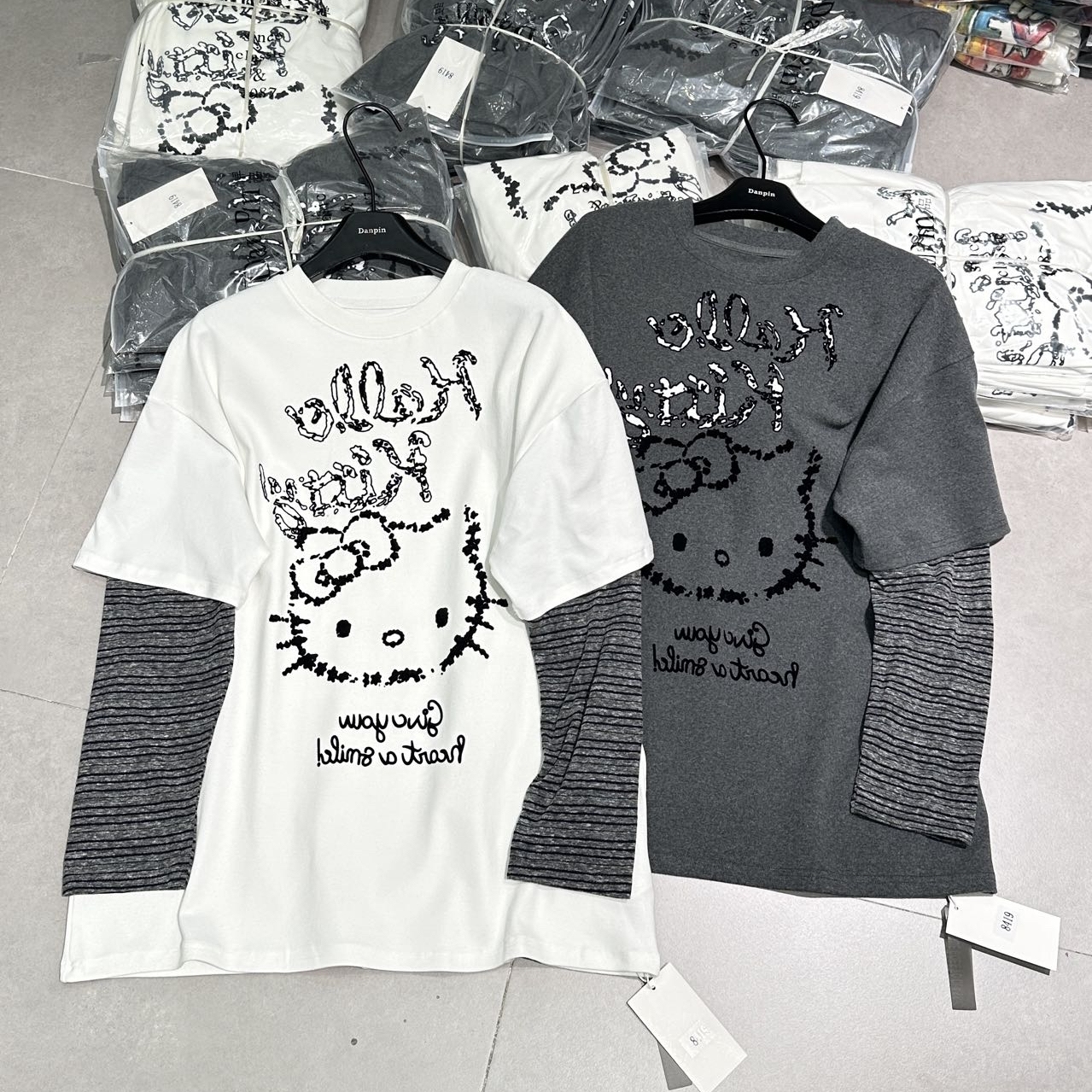 猫咪印花宽松假两件圆领打底衫