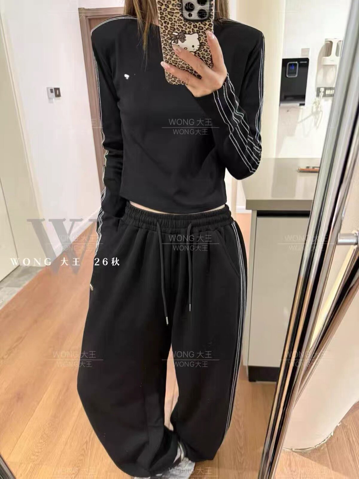 Wong7131秋新美式复古休闲运动套装女宽松显瘦卫衣阔腿裤两件套潮