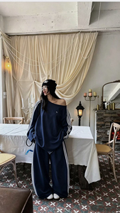 美式复古侧条纹休闲运动套装女秋季新款宽松显瘦卫衣阔腿裤两件套