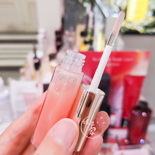 ATTENIR艾天然唇部精华油唇蜜