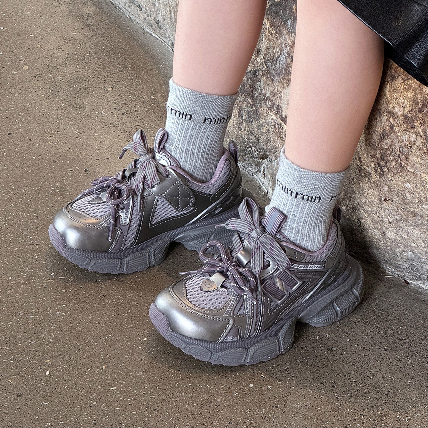 儿童运动鞋2026春秋新款男童休闲慢跑鞋炸街潮牌女童老爹鞋中大童