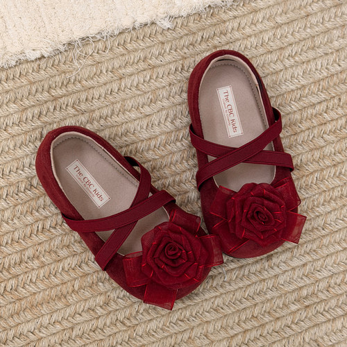 【2894人看过】洋气花朵小皮鞋