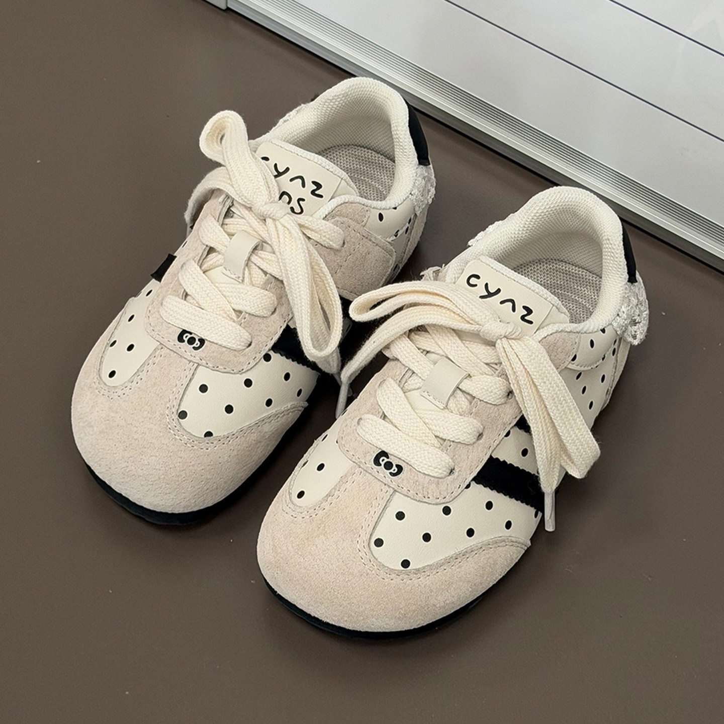 波点儿童德训鞋2026春季新款女童运动鞋软底防滑休闲百搭公主板鞋,童鞋/婴儿鞋/亲子鞋,运动鞋,淘宝优惠券,粉丝福利购,淘宝优惠卷