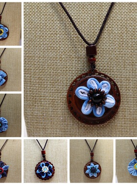 云南大理扎染吊坠木制挂脖项链民族风手工复古旧木雕花蓝染毛衣链