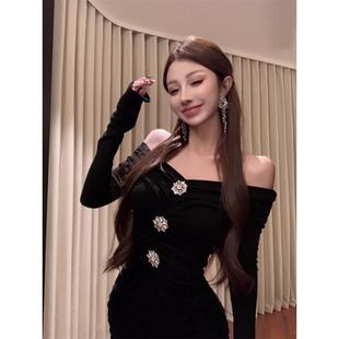 钓系约会裙纯欲风辣妹性感v领连衣裙风情气质褶皱修身 包臀裙秋冬