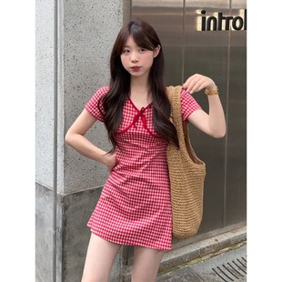 蝴蝶结辣妹短裙显身材收腰a字裙子 夏季 红色格子v领短袖 连衣裙女装