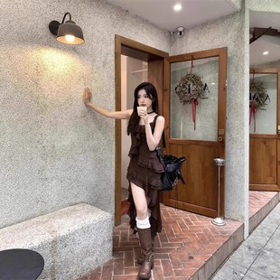 法式 气质不规则海边度假收腰a字裙子 绝美荷叶边吊带连衣裙女夏季