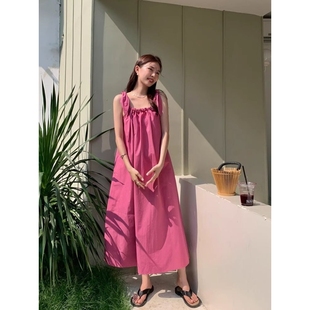 2025年新度假风系带吊带连衣裙女夏季 宽松显瘦A字裙蓝色中长裙子