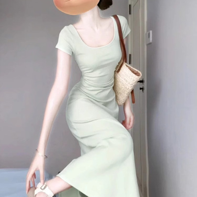 方领连衣裙子女装夏季2025新款御姐风情万种法式气质修身包臀长裙