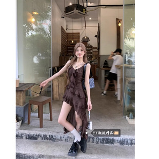 辣妹吊带裙a字长裙小众裙子 夏季 法式 复古不规则荷叶边连衣裙女装