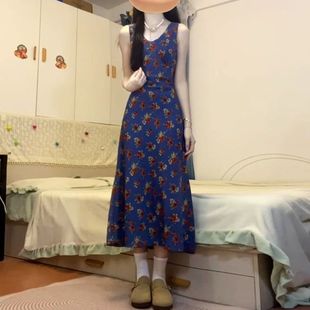 新款 背心连衣裙女夏季 高级感收腰显瘦长裙子 复古v领碎花无袖 法式