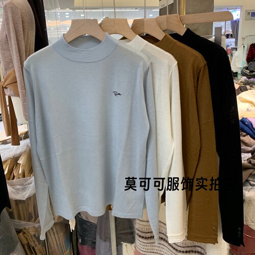极简风字母刺绣显瘦针织衫女