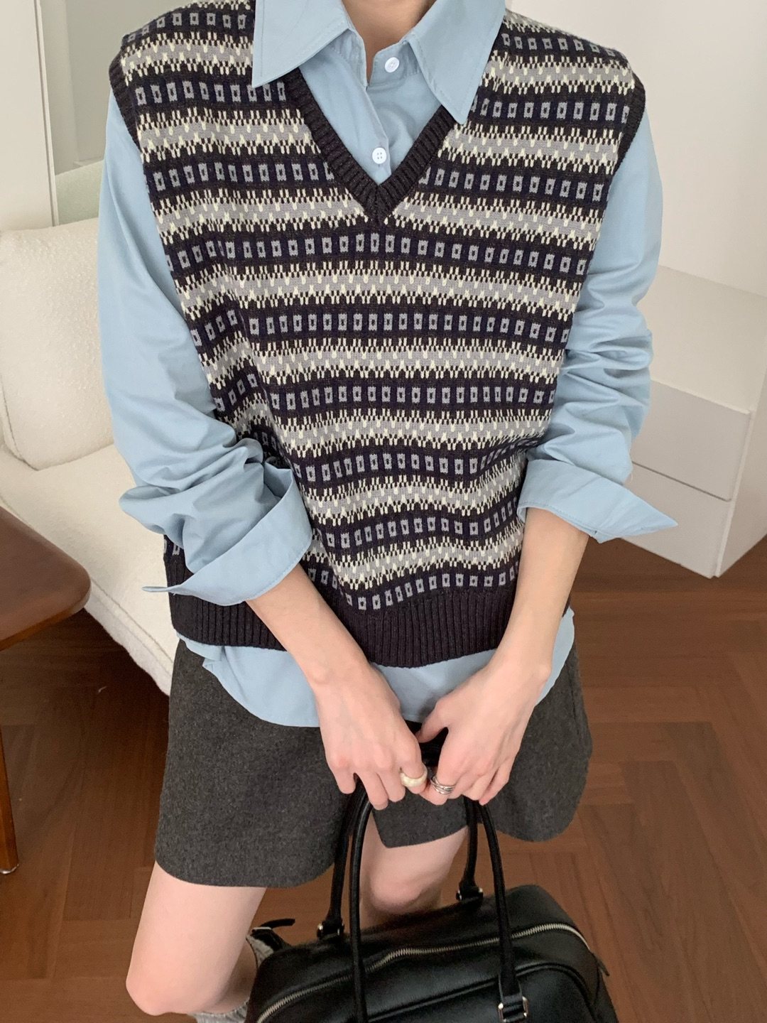 学院风新款V领拼色提花针织马甲衬衣女软糯洋气百搭氛围感两件套M