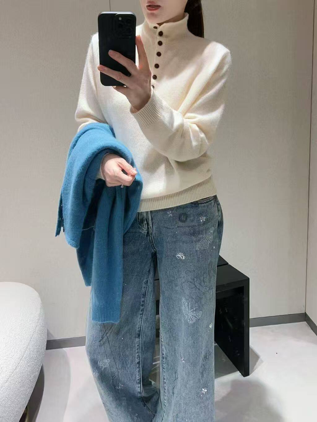 韩系新款立领半开扣亮丝针织衫女软糯洋气百搭温柔风套头毛衣