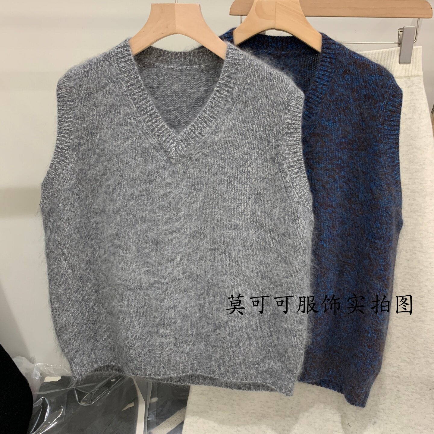 秋冬女V领无袖柔软毛针织马甲