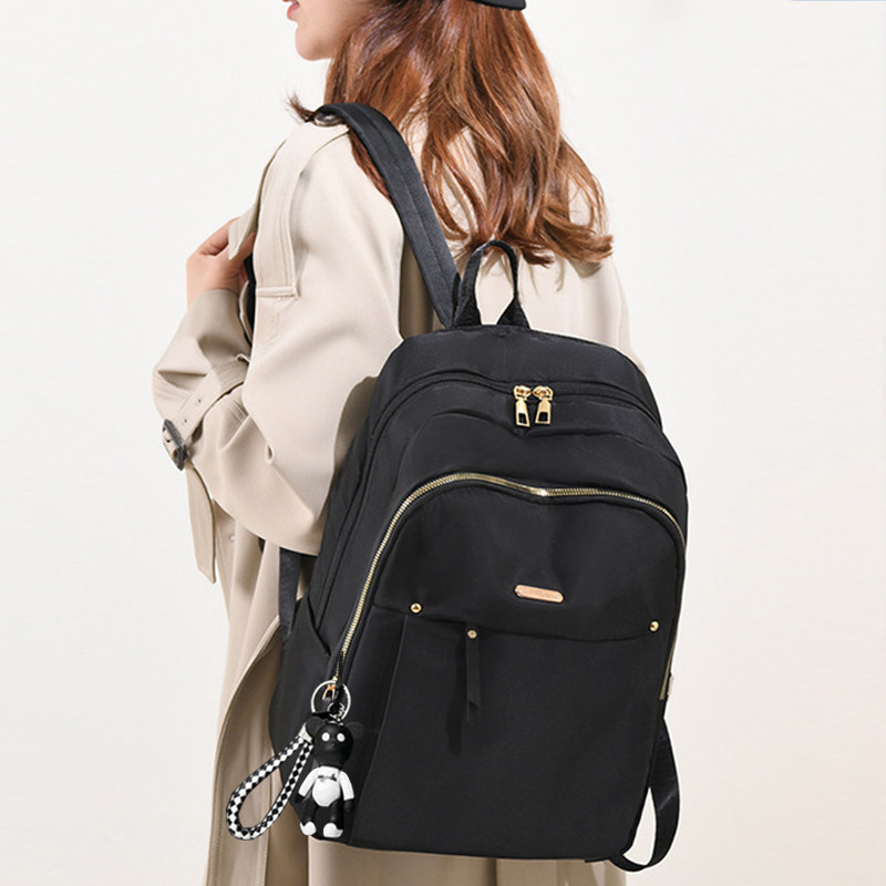 2025新款韩版时尚双肩包简约女包轻便书包休闲旅行大容量软皮背包