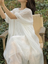 Теплое белое платье фото