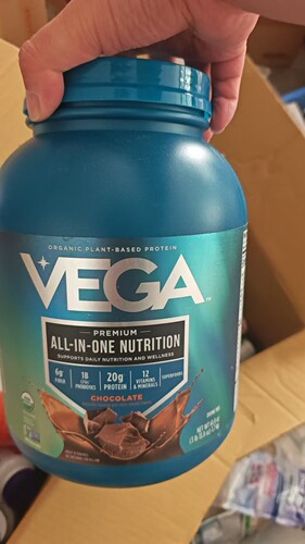 美国VEGA Premium All-in-One Nutrition植物基全营养蛋白粉1.7kg