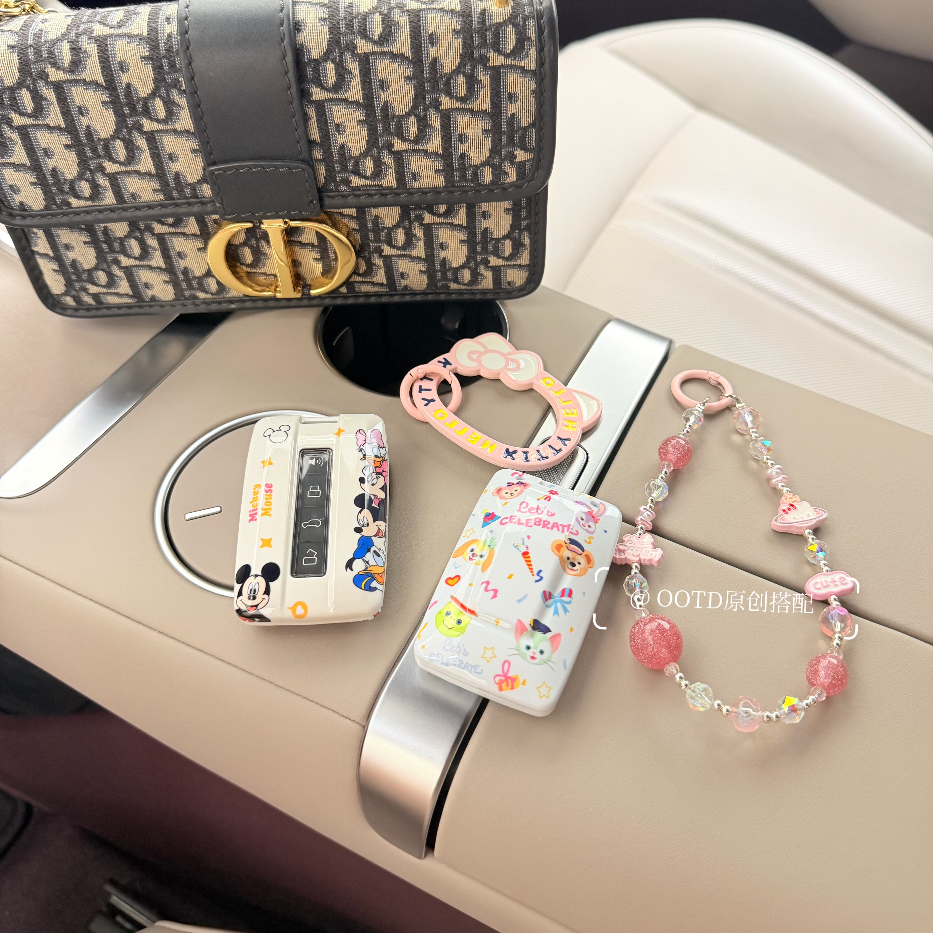 适用新坦克300钥匙套400Hi4-Z/500Hi4-T/700汽车女包壳扣米奇可爱