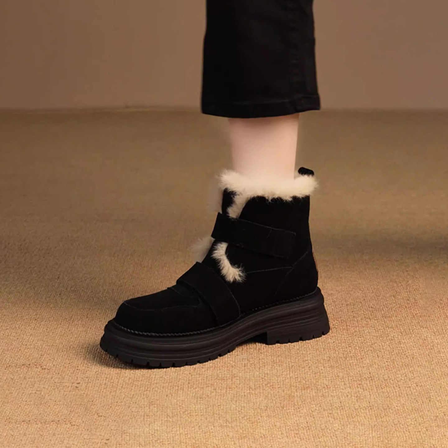 羊毛版~英伦厚底魔术贴马丁靴女冬季复古圆头加绒雪地靴保暖棉靴,女鞋,时装靴,淘宝优惠券,粉丝福利购,淘宝优惠卷