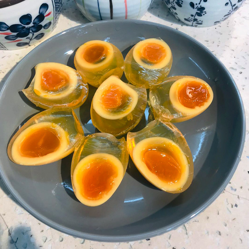 四川黄心皮蛋重庆特产无铅工艺麻鸭蛋灰包变蛋手工黄色溏心松花蛋