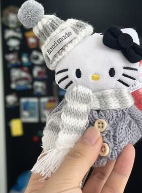 贼火的可爱灰色围巾套装kitty玩偶背包挂件ins风小众高颜值挂饰