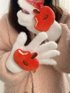 红苹果好甜耶!咬一口苹果趣味仿水貂毛绒手套少女心骑行保暖防寒