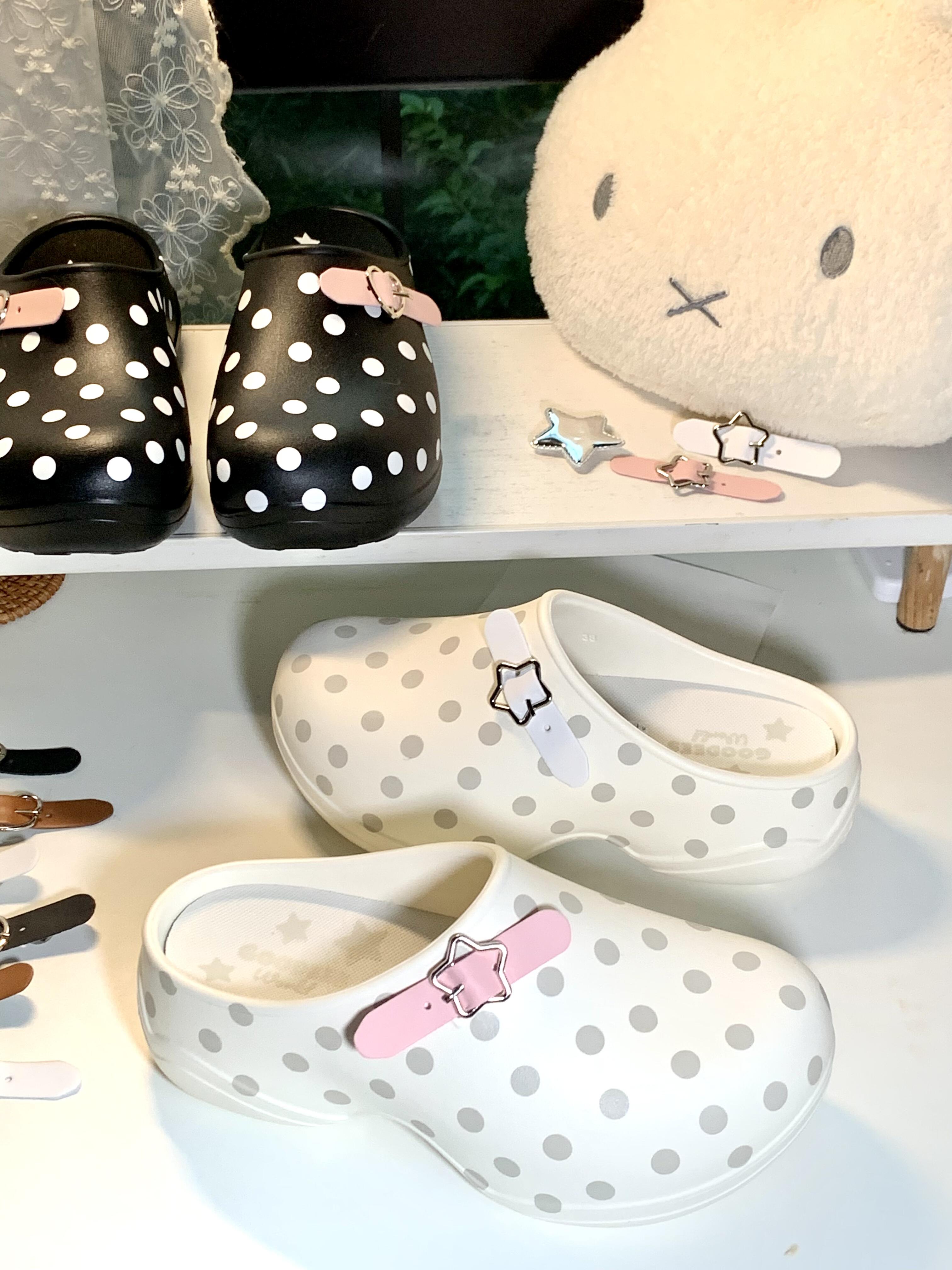 创口贴皮带系列！星星小熊爱心星星鞋花2025新款创意百搭洞洞鞋扣