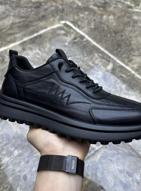 男鞋2026新款真皮厚底休闲鞋黑色百搭透气舒适潮流简约时尚运动鞋