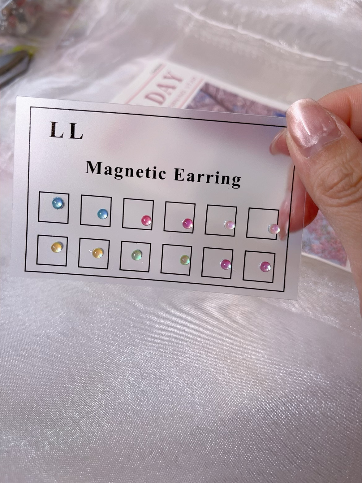 出口韩国迷你糖果色小耳钉无洞鼻钉 吸铁石耳骨钉 镀钛磁吸耳钉女