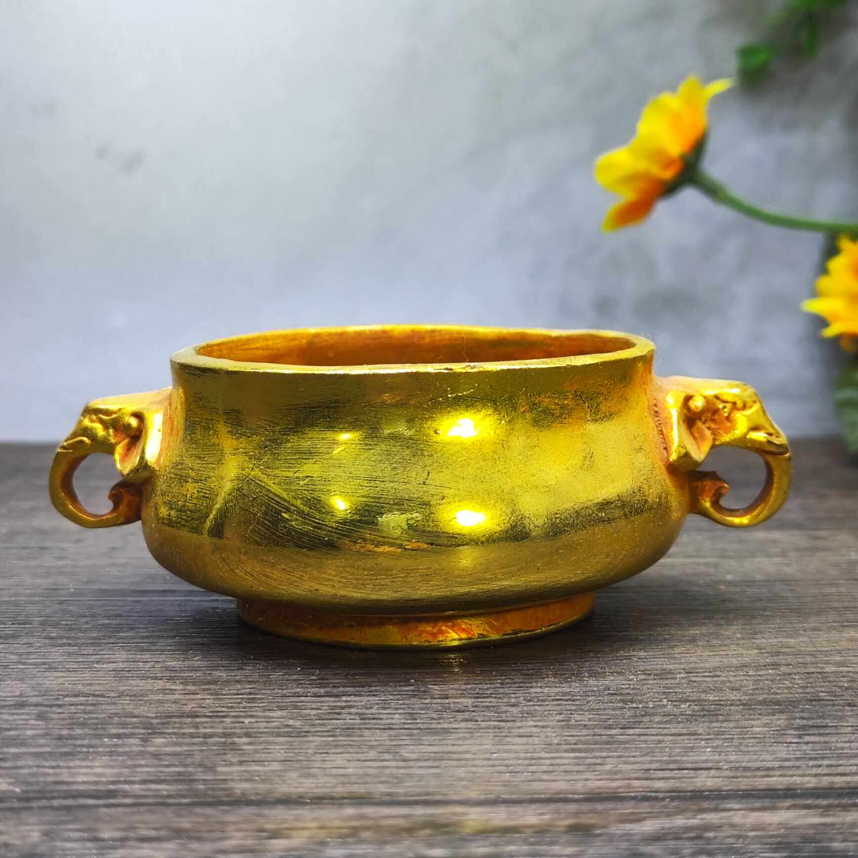 民间回流老物件大象香炉鎏金老铜器象鼻双耳香炉摆件