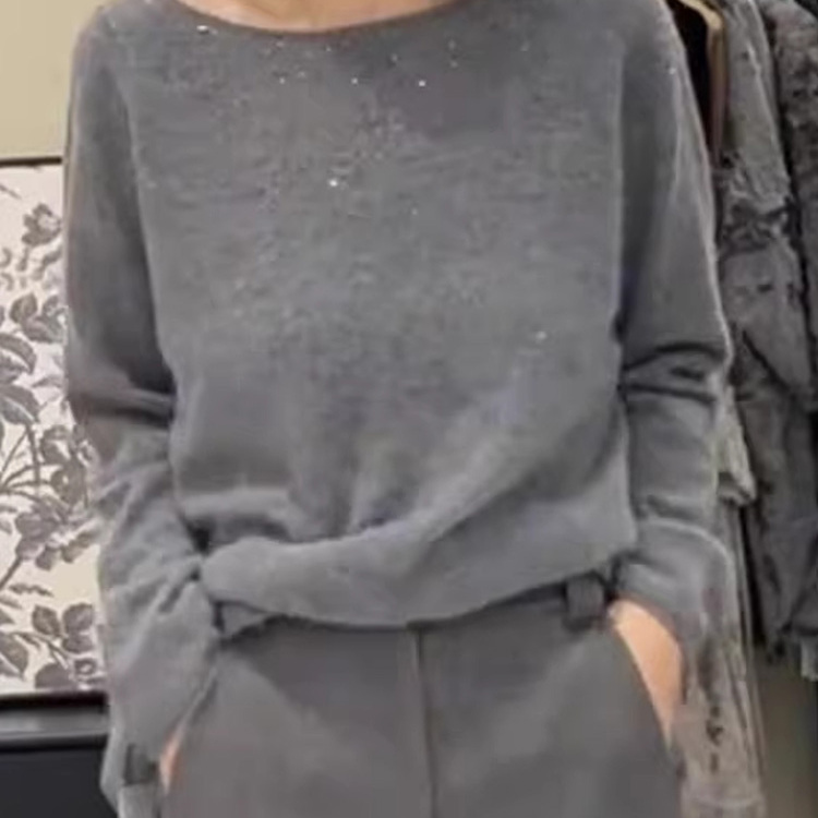 2025新款慵懒风圆领亮片针织衫女灰色长袖宽松百搭高级感毛衣上衣