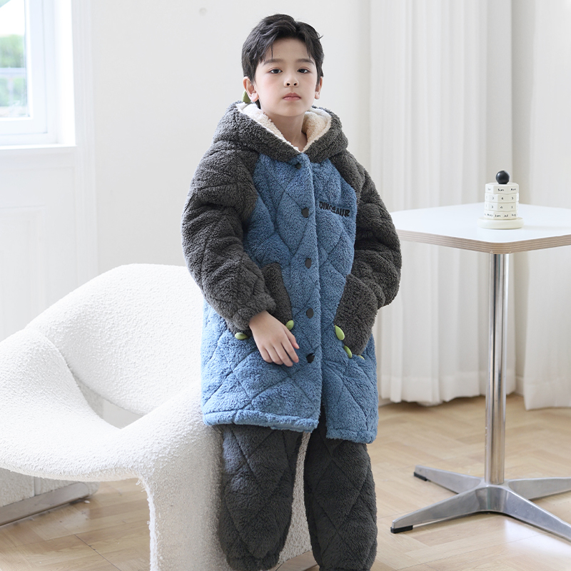 梦贝熊儿童睡衣冬季法兰绒加厚三层夹棉中长款保暖男孩珊瑚绒睡衣