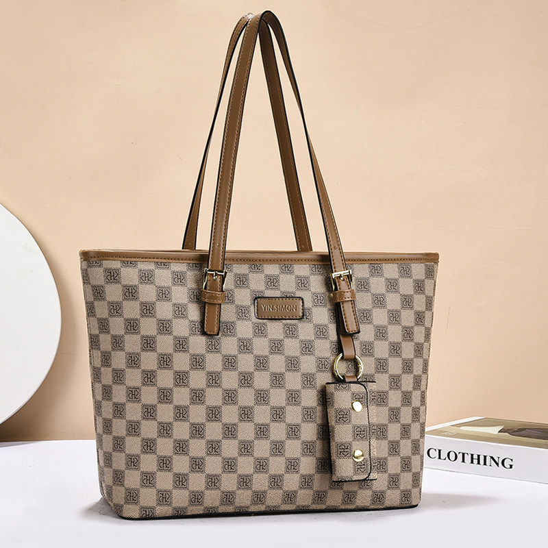 托特包女大容量2026新款通勤百搭单肩包高级感腋下包春夏上班大包