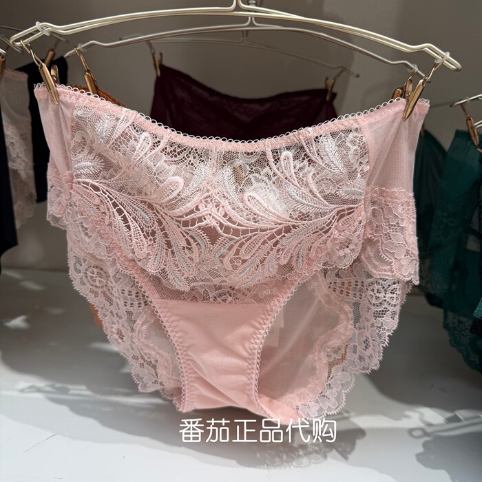 LC23UF1爱慕高端LA LOVER兰卡文23春夏新款性感蕾丝中腰平角裤
