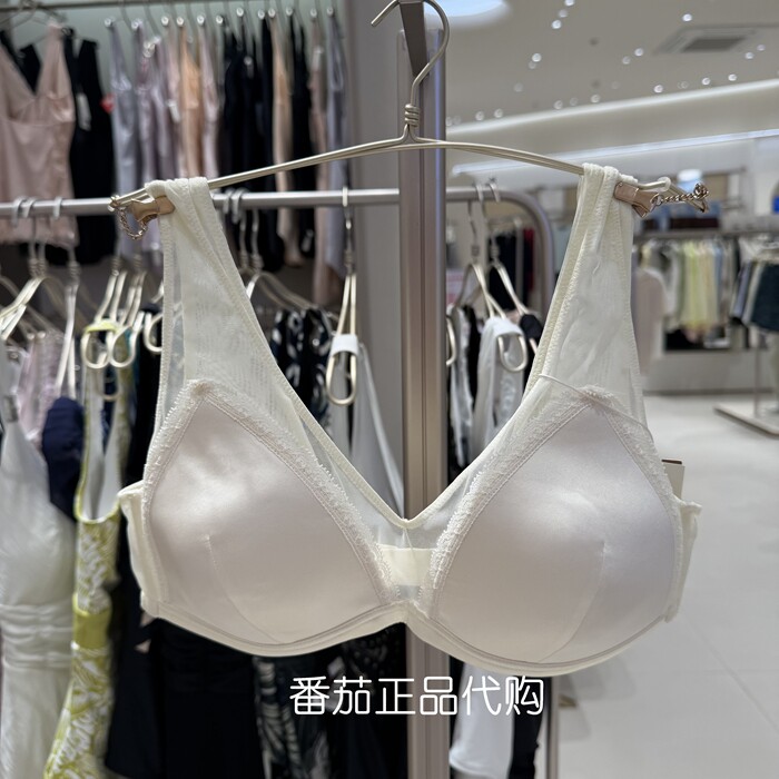 BC17CB2爱慕高端Be chic初见宽肩带罩杯里衬蚕丝无钢圈文胸