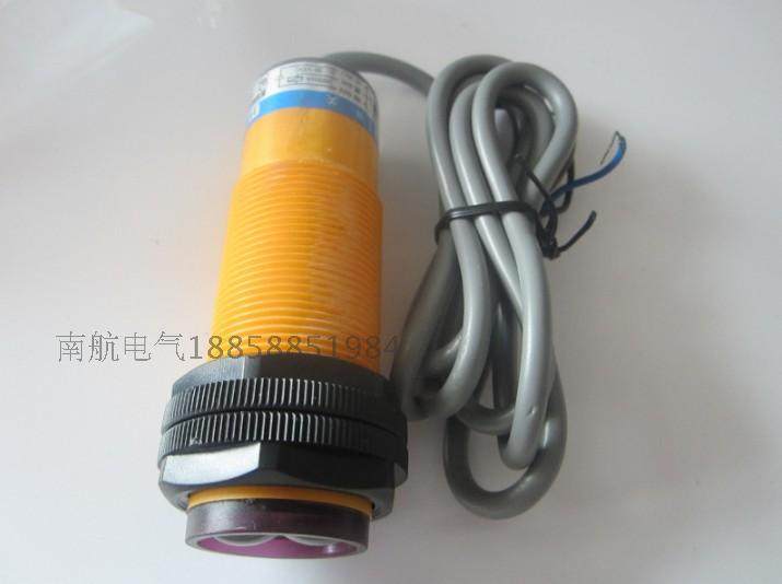 E3F3红外传感器光电开关
