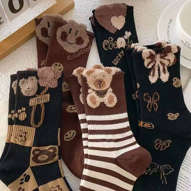 袜子女中筒袜纯色棉网红百搭新款ins潮立体植绒可爱小熊秋冬袜子