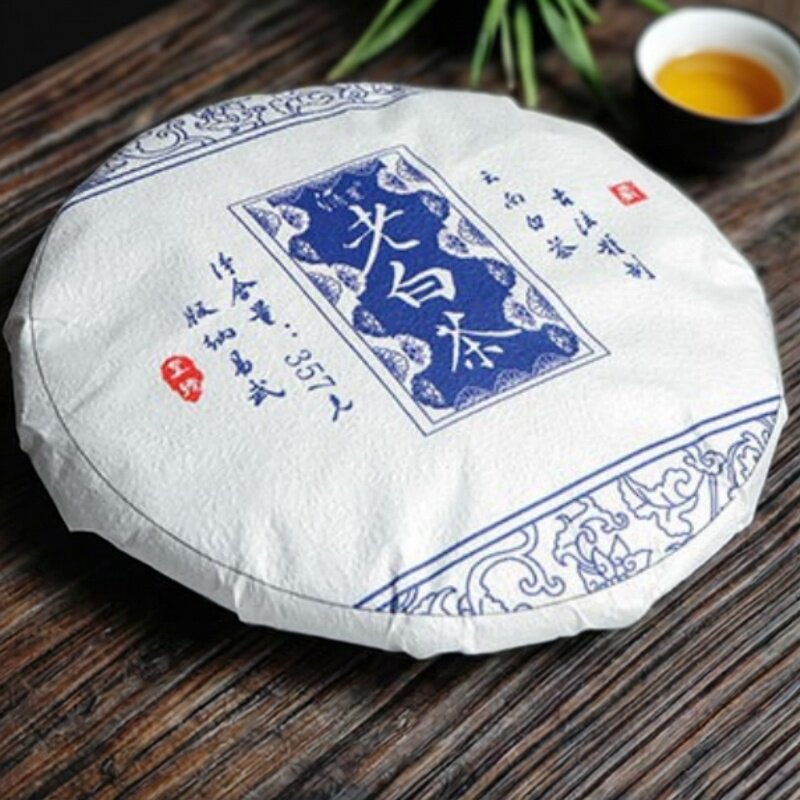 易武荒野古树白茶357g白茶饼