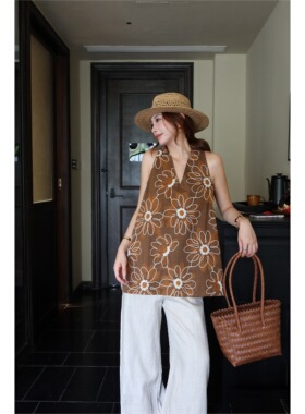 EAU DE MER   复古棕重工刺绣亚麻松弛感休闲挂脖v领宽松上衣