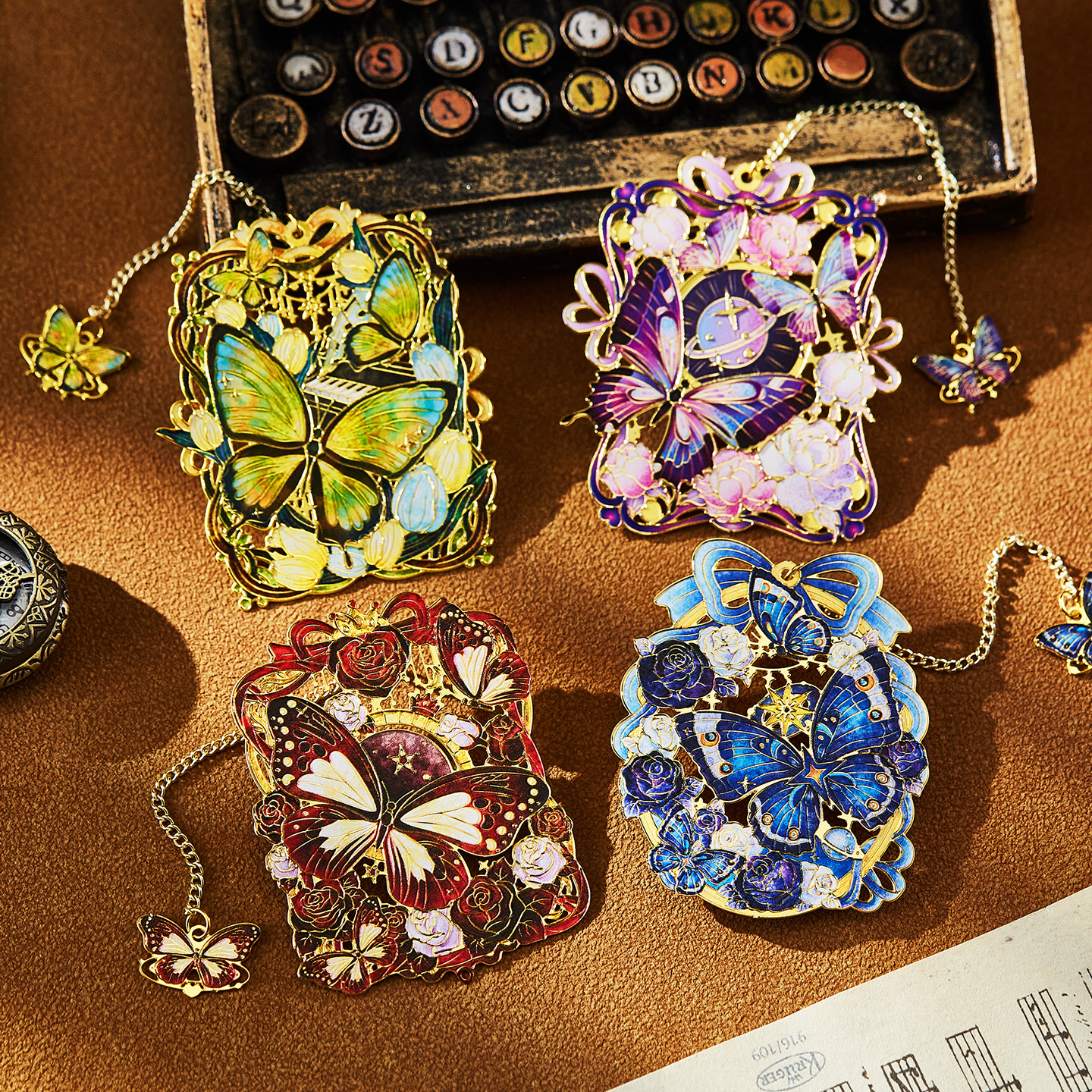 星夜幻蝶镂空吊坠金属书签2025年新款古典新中式中国风高级感小学生班级毕业纪念品活动文具奖励阅读书页夹