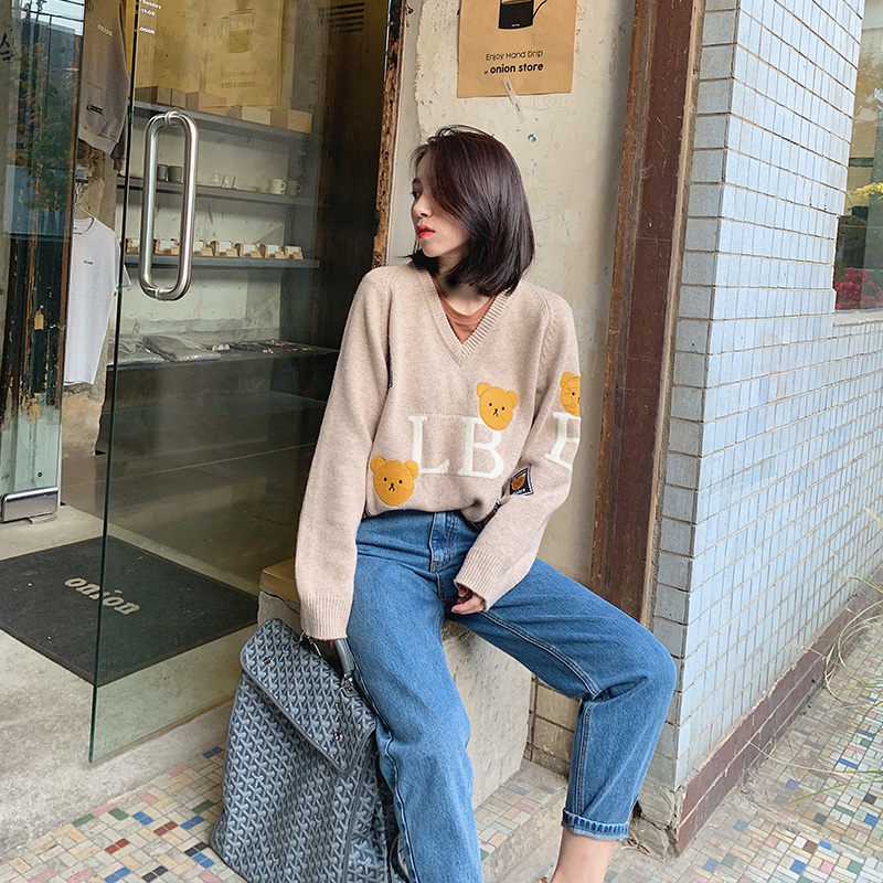 【大耳象童装铺】羊毛混纺小熊印花毛衣女冬V领针织衫 不退不换|msdalam kategori Butik wanita / wanita, sweater - dari Buy2taobao.com untuk memberikan perkhidmatan ejen Taobao profesional membeli