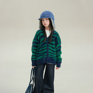 宝儿毛绒圆领针织保暖上衣 新款 大耳象女童斑马纹毛衣开衫 2026春季