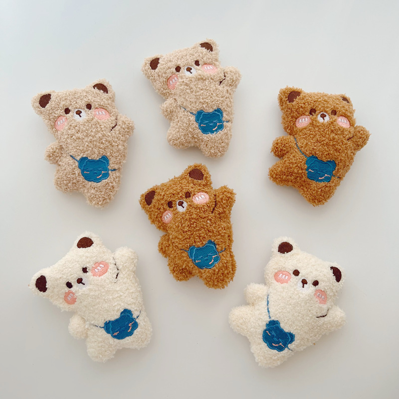 卡通毛绒布艺洗澡小熊胸针装饰品