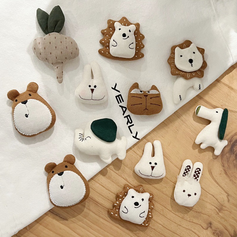 小红书爆款韩式布艺玩偶胸针徽章