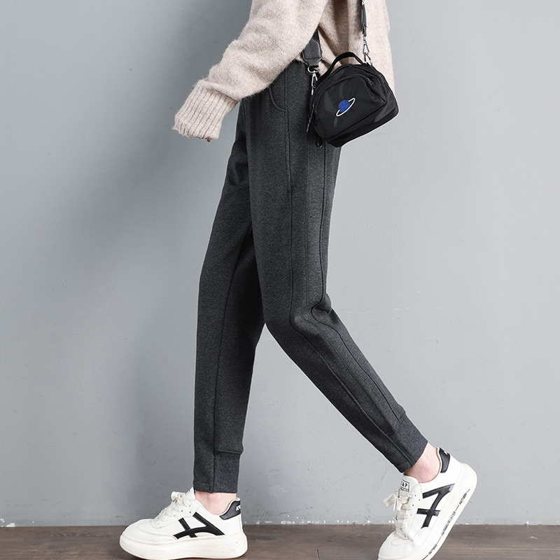 2020新款加绒运动裤女秋冬宽松束脚卫裤休闲女裤纯棉加厚外穿裤子