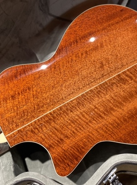 大连星光吉他伊斯特曼辽宁省代理ac322ce桃花芯全单电箱民谣吉他